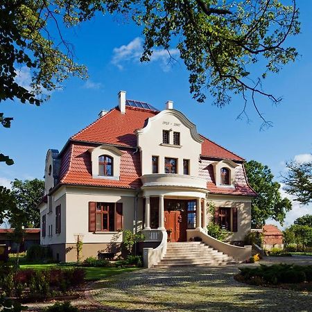 Villa Cztery Pory Roku Zbąszynek Buitenkant foto
