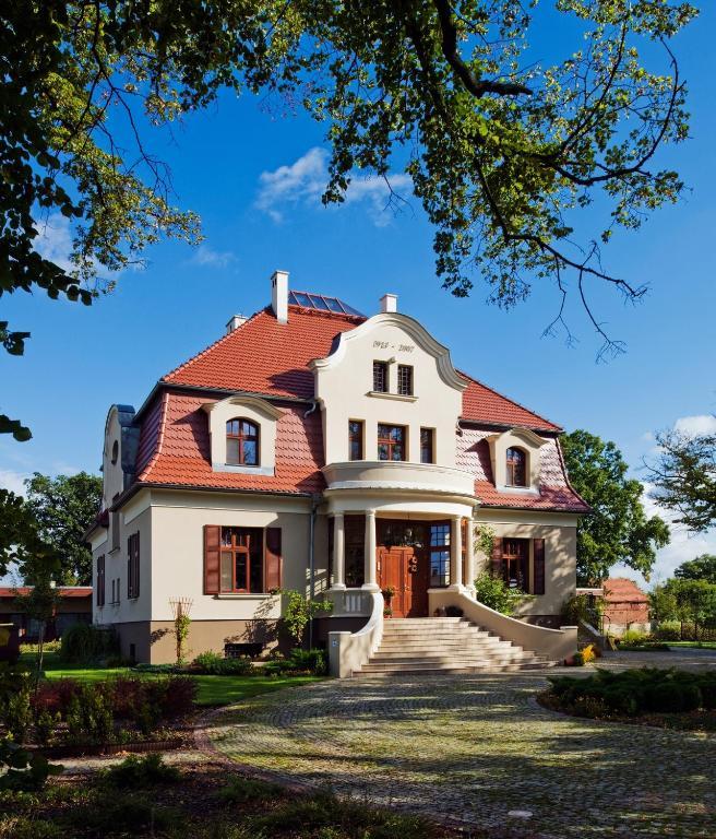 Villa Cztery Pory Roku Zbąszynek Buitenkant foto