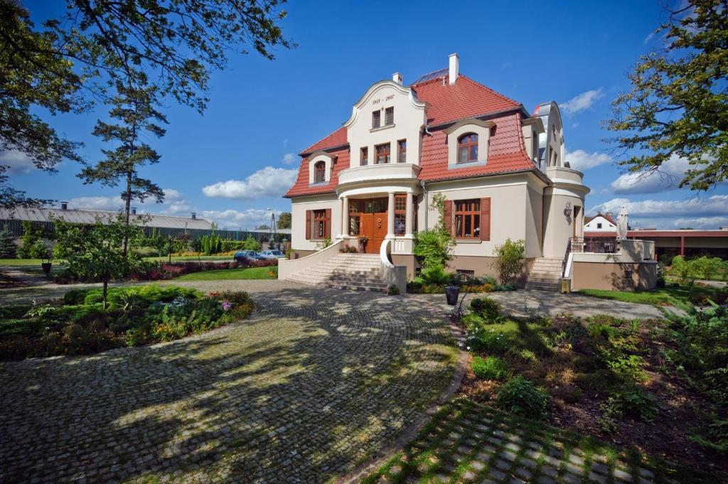 Villa Cztery Pory Roku Zbąszynek Buitenkant foto