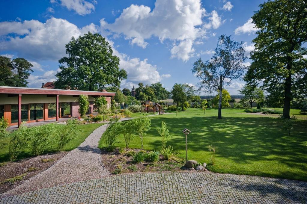 Villa Cztery Pory Roku Zbąszynek Buitenkant foto