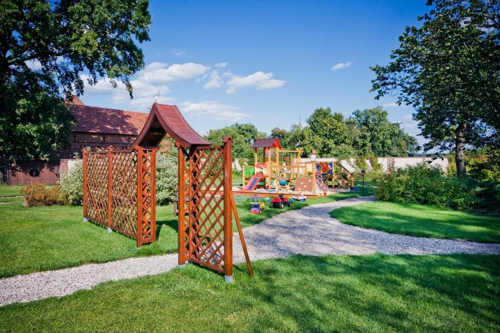 Villa Cztery Pory Roku Zbąszynek Buitenkant foto
